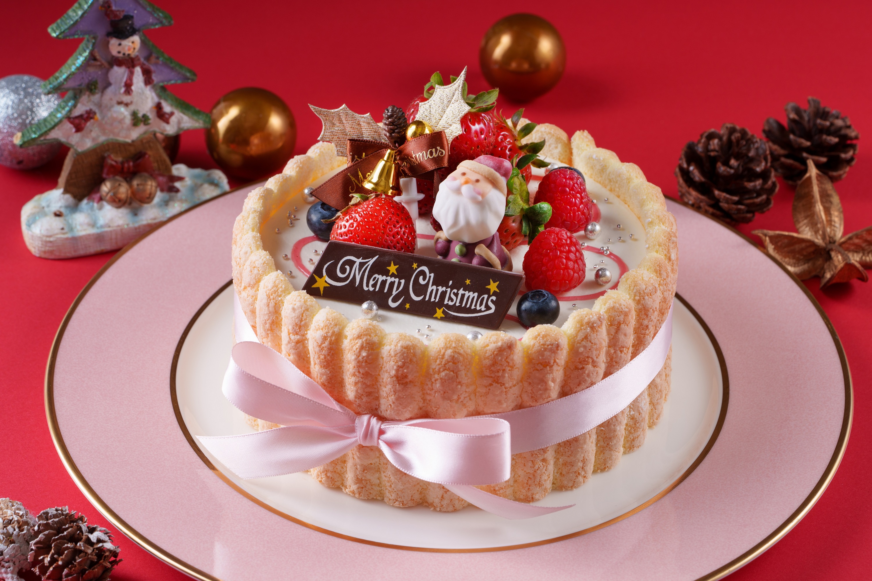 【10月1日-12月15日】ホリデーシーズンを彩る特別なクリスマスケーキ【仙台ロイヤルパークホテル】